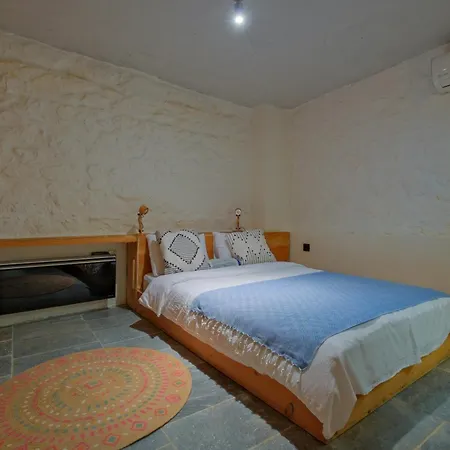 Uezuemlue Evleri Bed & Breakfast Fethiye