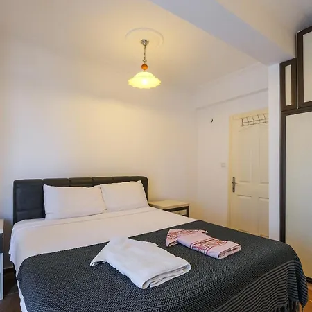 Bed and breakfast üzümlü Evleri