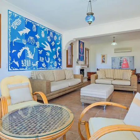 Bed & Breakfast Uezuemlue Evleri Fethiye