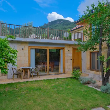 Bed and breakfast üzümlü Evleri *